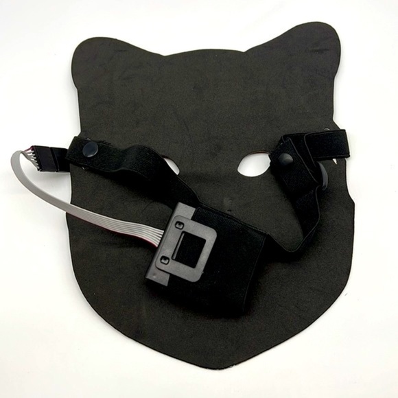 Luxtrada- NWT Carnival Festival Sound & Motion Activated LED (4) Masks Light Up - Picture 6 of 14